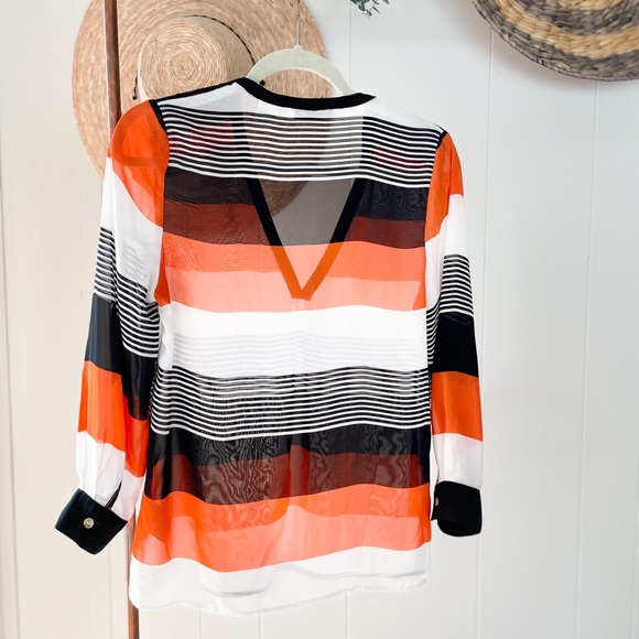 Sheer Popover Blouse - Picture 3 of 5